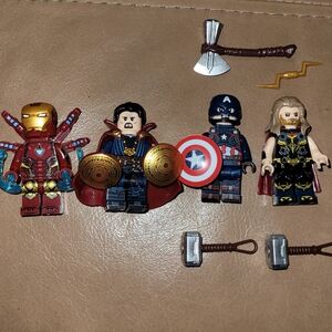 New 4 Marvel Minifigure Set